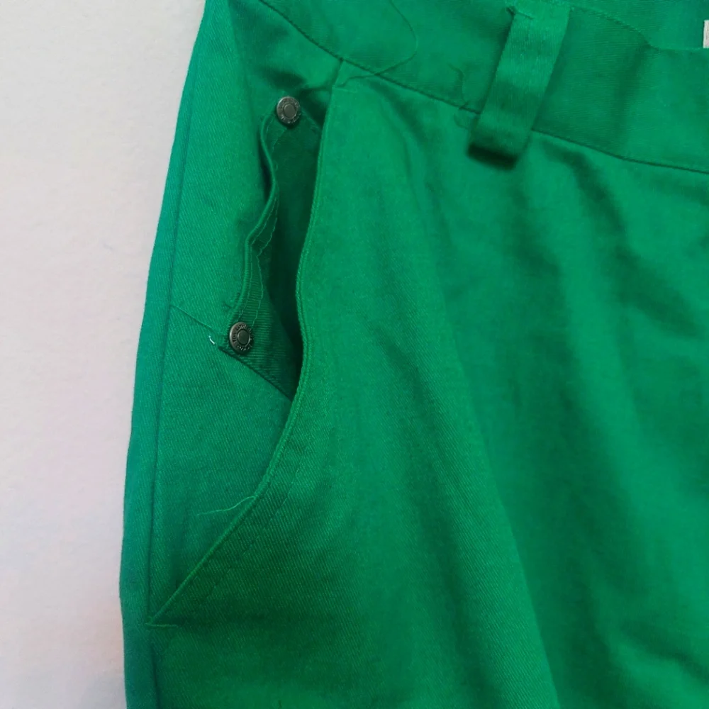BTL Vintage Y2K Bright Green Cargo Shorts Size Mens 34
